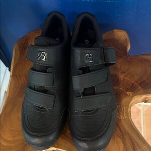Men’s Bontrager Cycling Evoke Black Mountain Biking Shoes Size 10